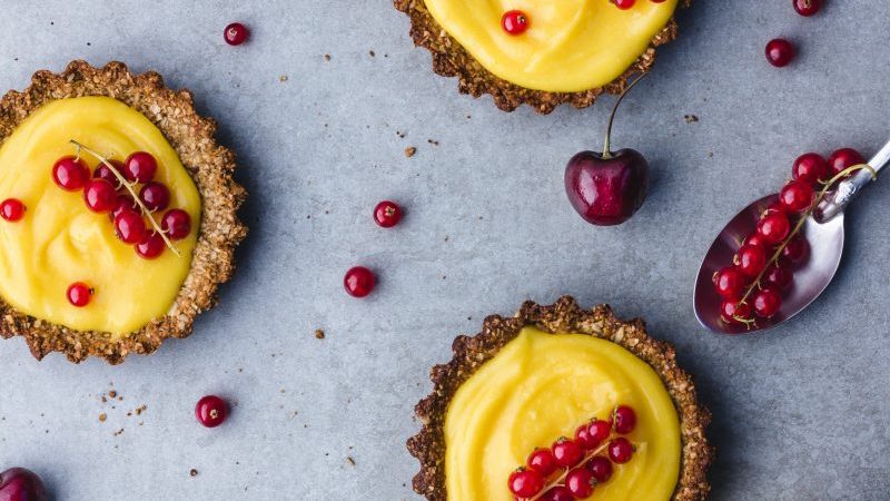 cheese with red berries toppings